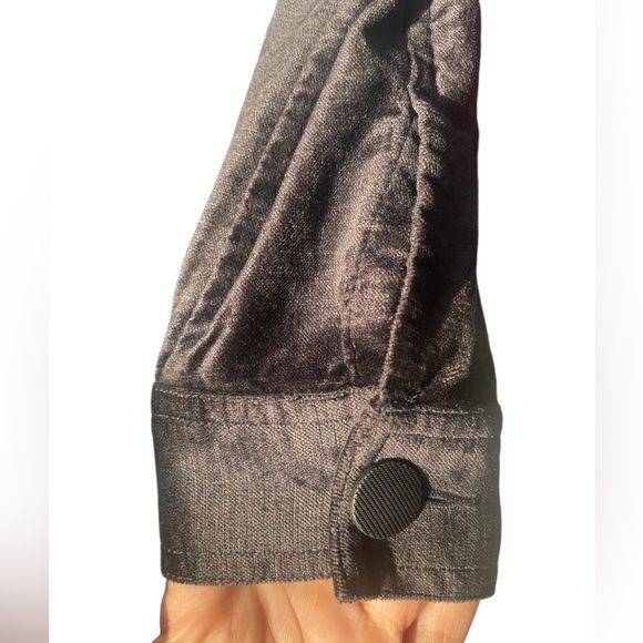 CABI  women’s Tuesday Topper Charcoal Velvet Shirt Jacket sz XS preloved 
#3730 - Picture 5 of 8